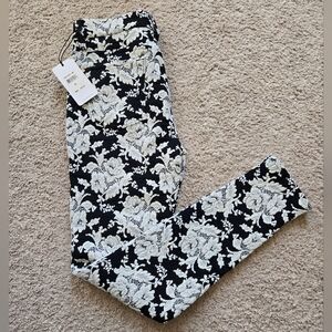 NWT 7 For All Mankind White Rose Jacquard Stretchy Knit Skinny Jeans Size 29